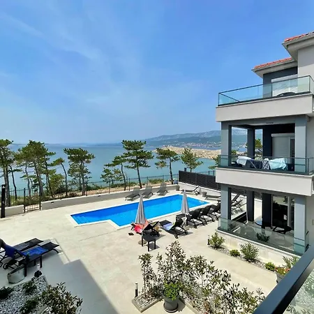 Gostinjska kuća Punta - Luxury With Pool