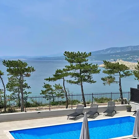 Punta - Luxury With Pool Gostinjska kuća Silo (Krk)