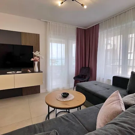 Guest house Punta - Luxury With Pool Silo (Krk)