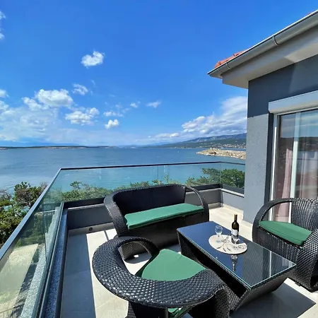 Punta - Luxury With Pool Guest house Silo (Krk)