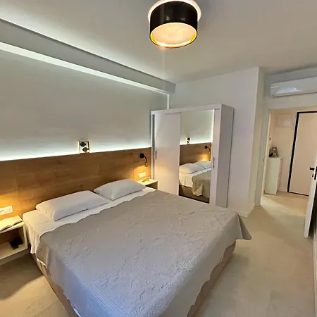 Guest house Punta - Luxury With Pool