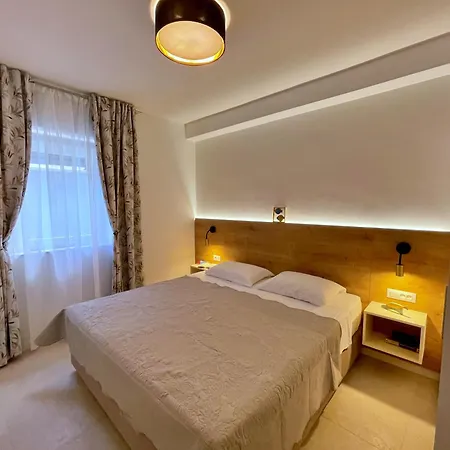 Punta - Luxury With Pool Guest house Silo (Krk)