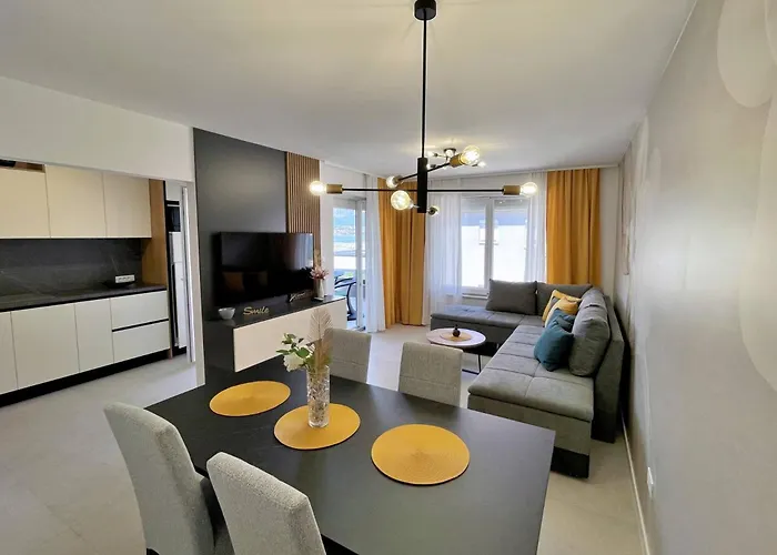 Konukevi Punta - Luxury With Pool