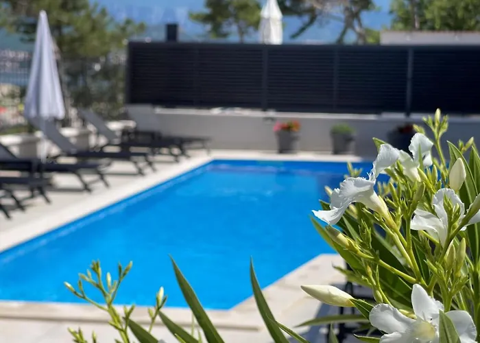 Konukevi Punta - Luxury With Pool Šilo