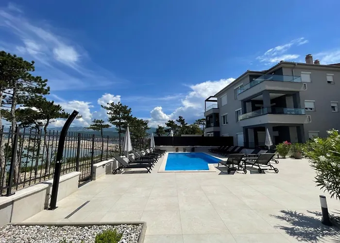 Punta - Luxury With Pool Konukevi Šilo
