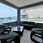 Punta - Luxury With Pool