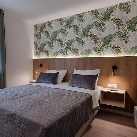 Punta - Luxury With Pool Сило