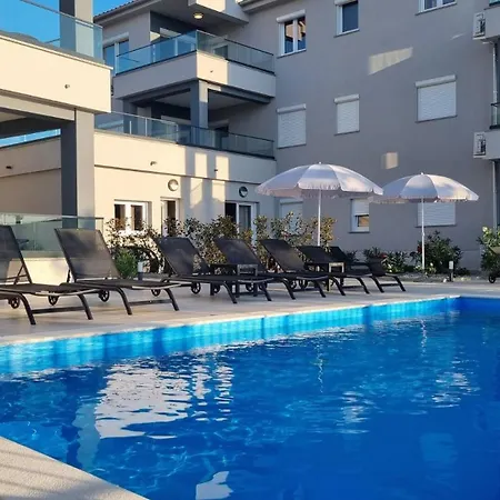 Гостевой дом Punta - Luxury With Pool