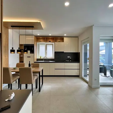 Punta - Luxury With Pool 5*