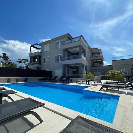 Punta - Luxury With Pool Maison d'hôtes 5*