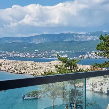 Punta - Luxury With Pool 5*