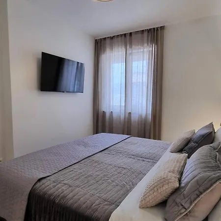 Punta - Luxury With Pool Šilo