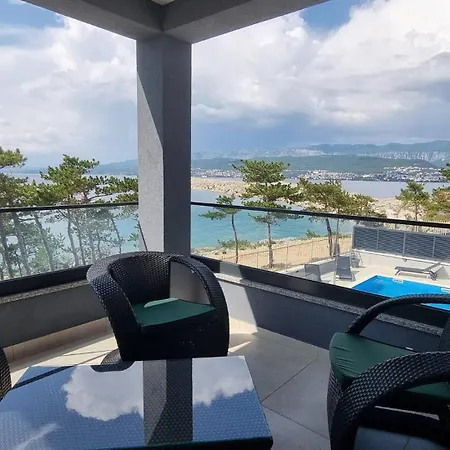 Punta - Luxury With Pool 5* Šilo