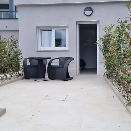 Punta - Luxury With Pool Pensjonat Šilo